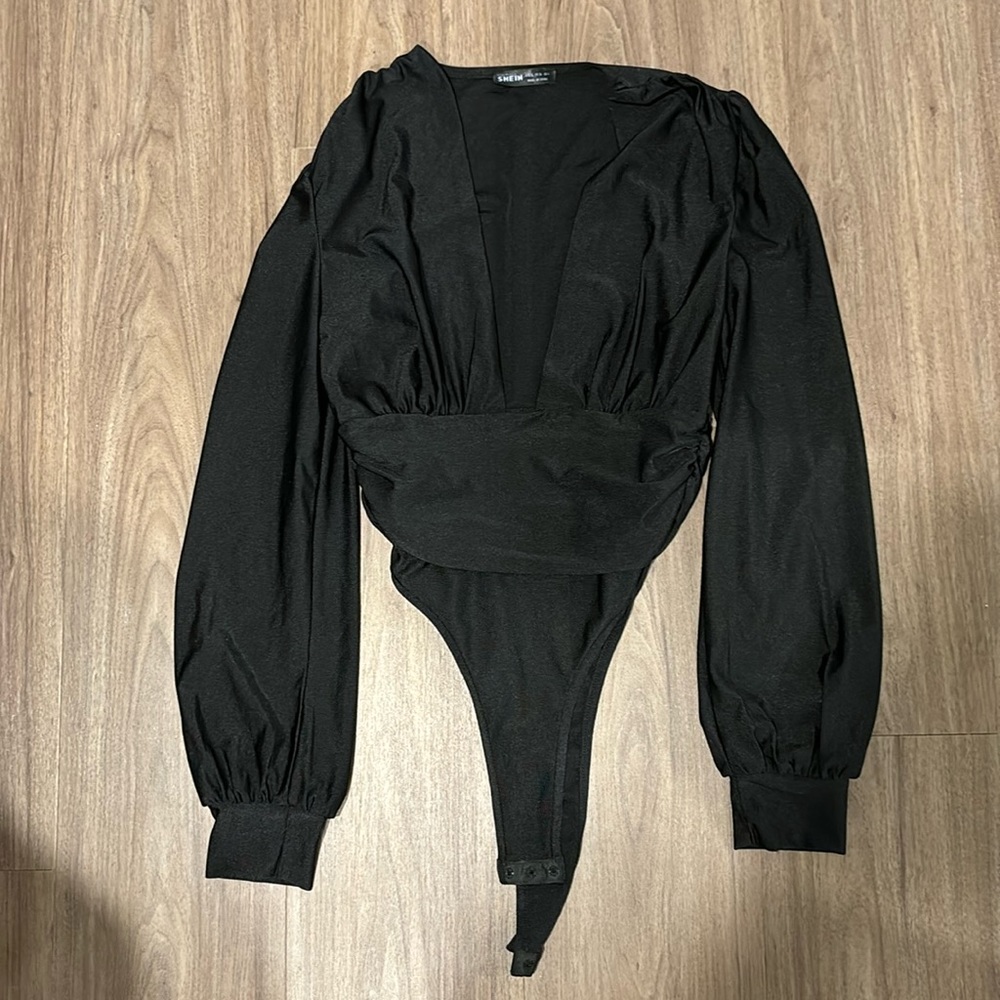 SHEIN long sleeve deep V neck body suite size S